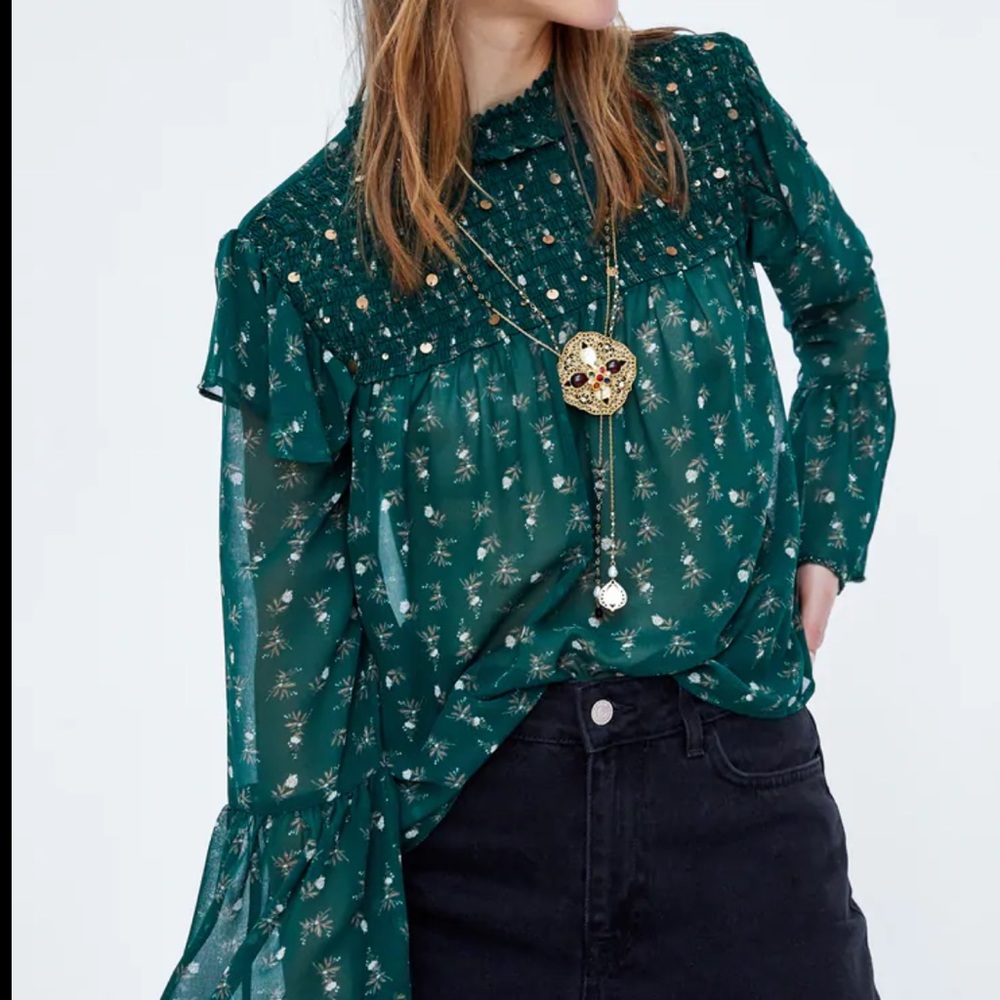 Green ruffled flower print zara blouse
